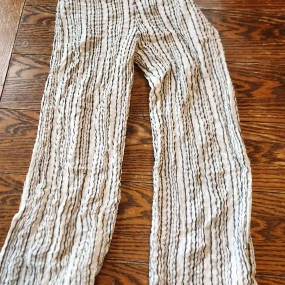 Reformation Seersucker striped crop pants sz 2